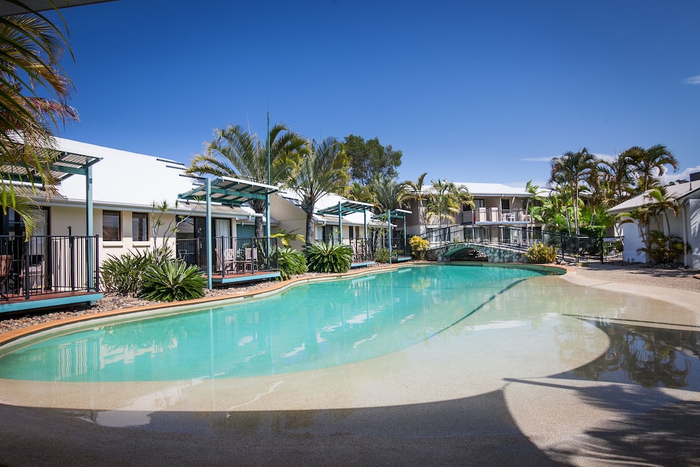 Ivory Palms Resort 5/79