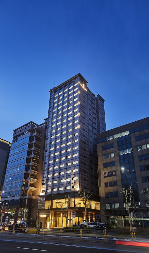 The Recenz Dongdaemun Hotel in SEOUL