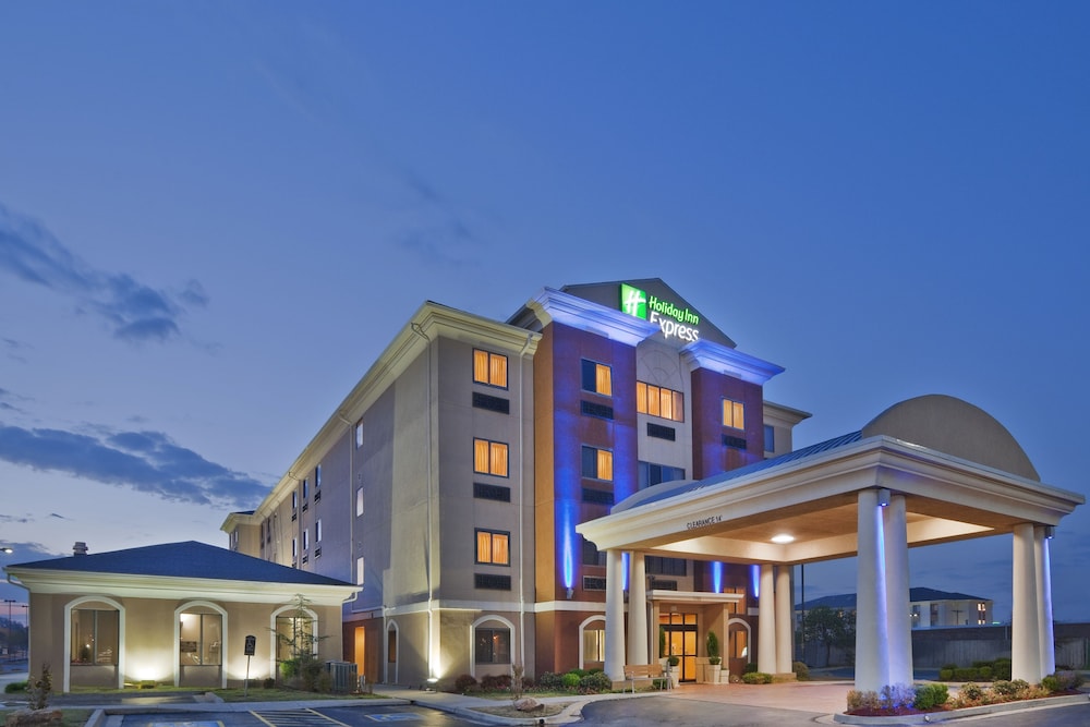 Holiday Inn Express & Suites Midwest City, an IHG Hotel 3/62