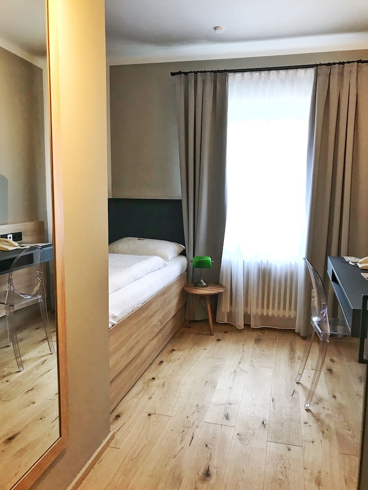 Altstadthotel Kasererbraeu 4/75