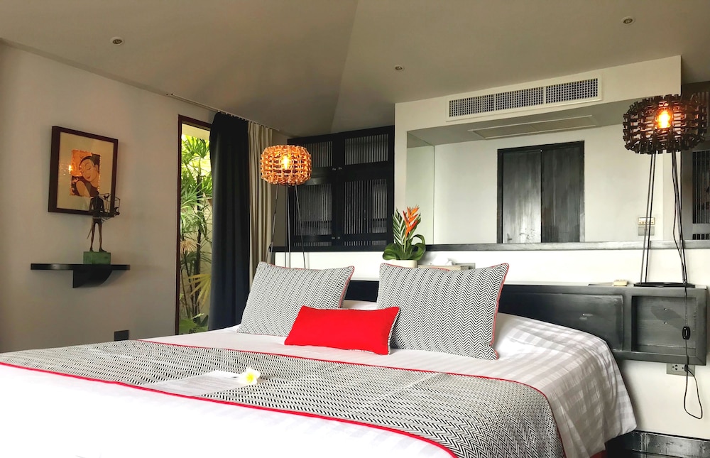 The Sunset Beach Resort Spa Taling Ngam 5/50