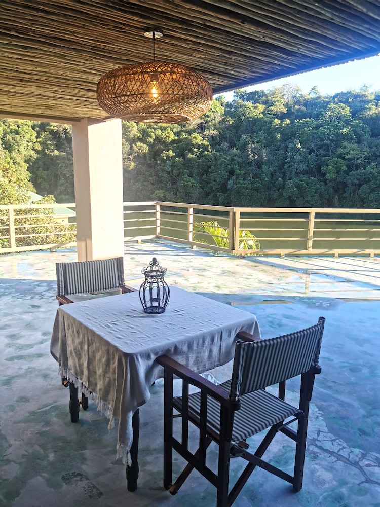 Bambuu Lakeside Lodge 39/50