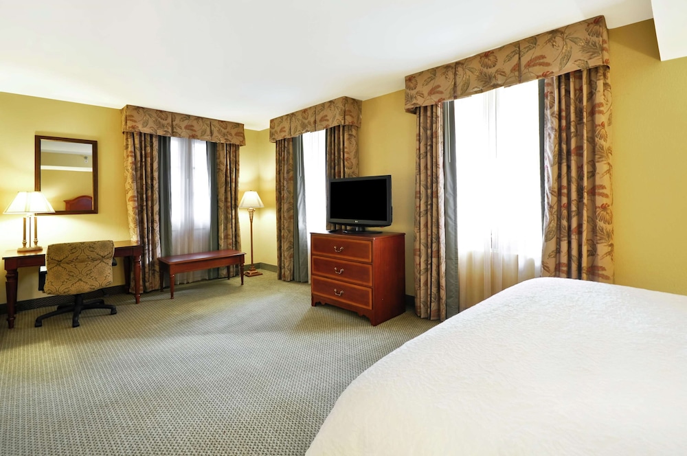 Hampton Inn Charleston Historic District 20/61