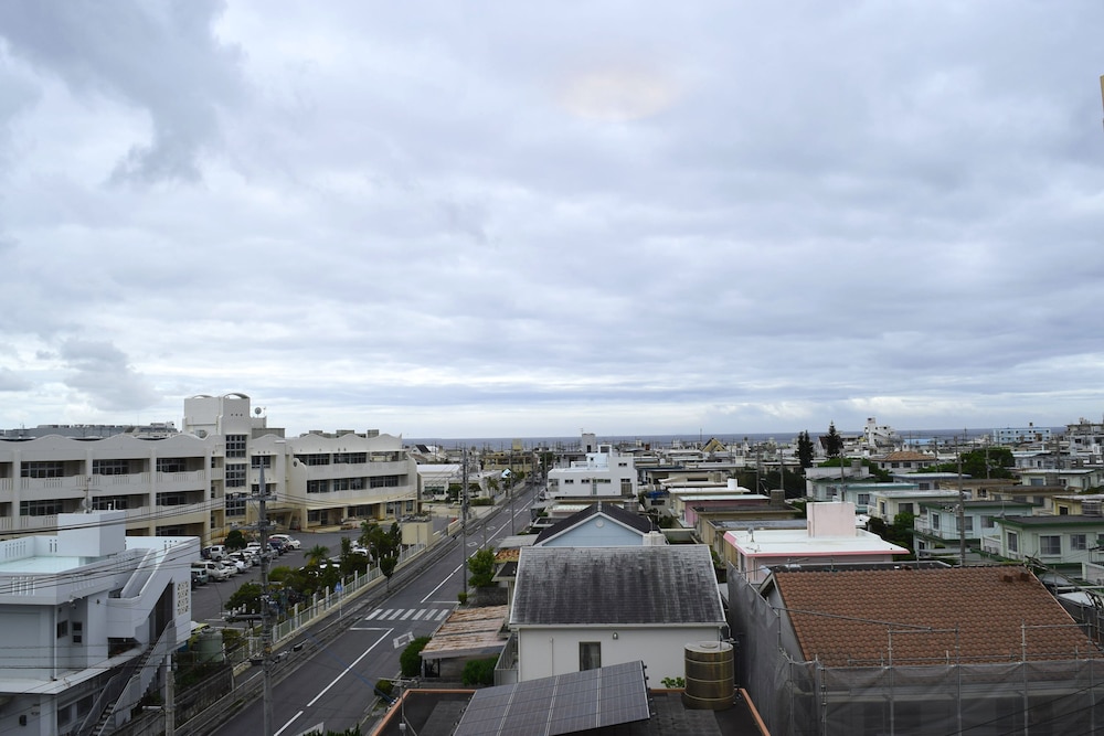 Mango Resort Okinawa Chatan 6/88