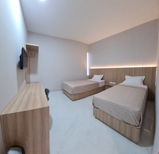 Superior, Twin Beds