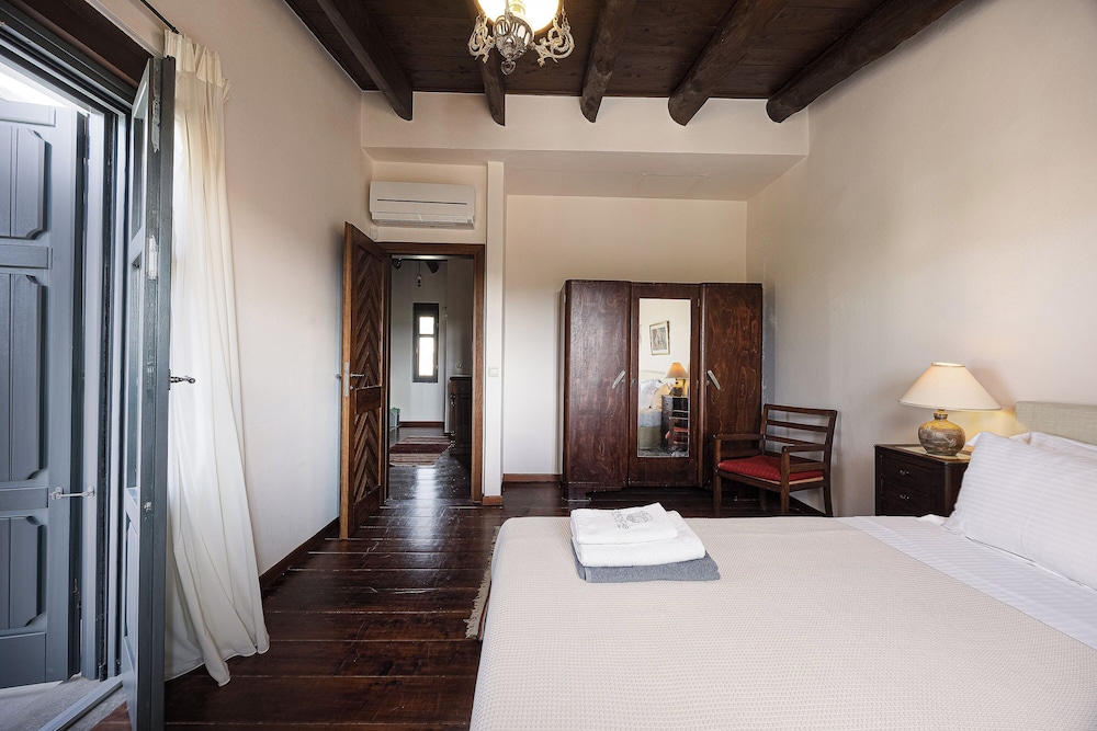 Erondas Cretan Country Villas 16/50