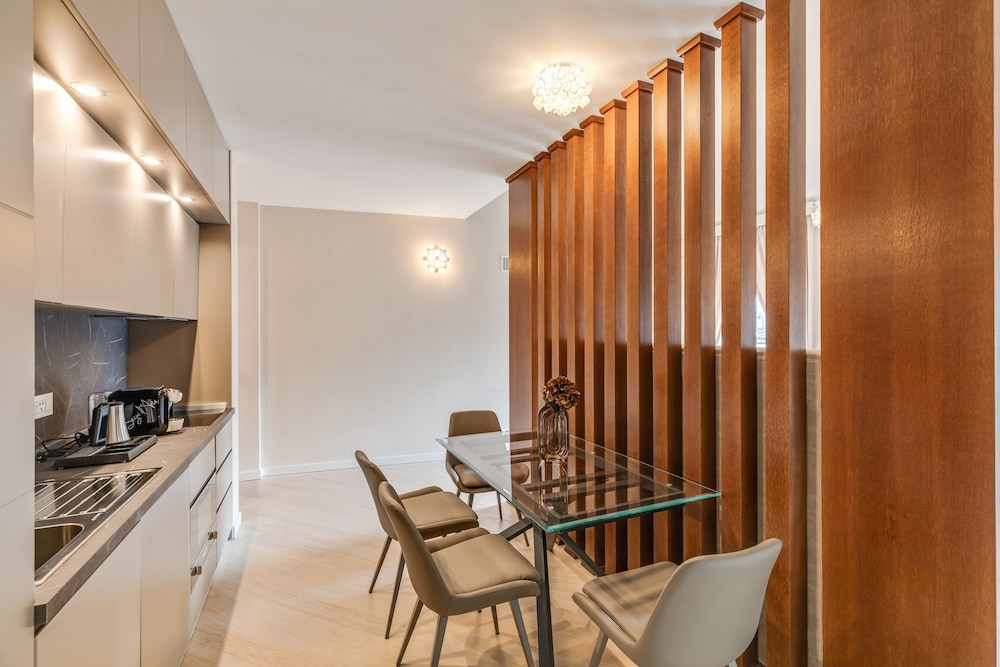 Oriana Suites Udine 13/24