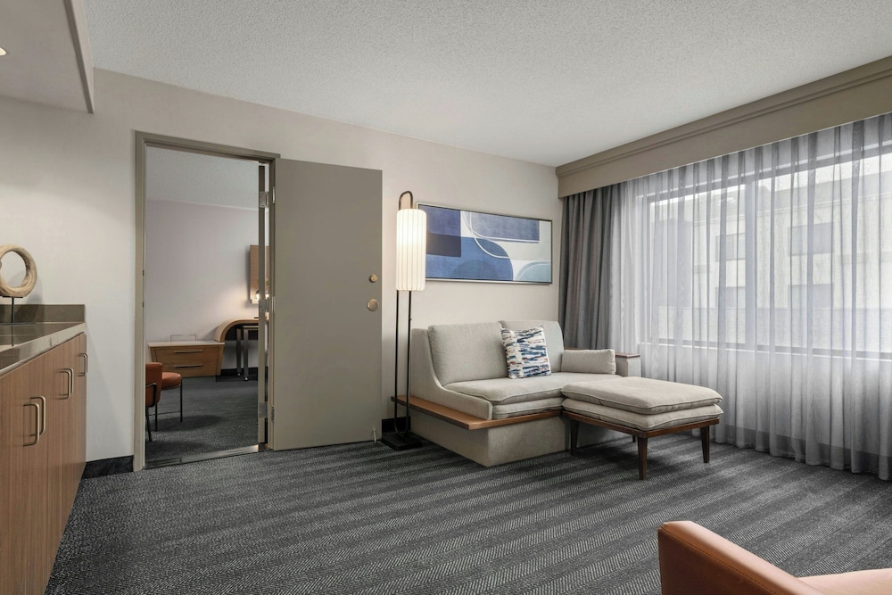 Courtyard By Marriott Downtown Boise 42/58