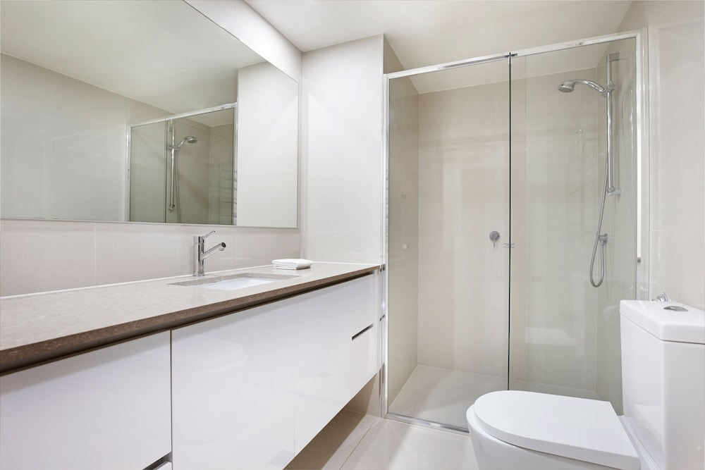 Paradise Centre Apartments Surfers Paradise 66/68