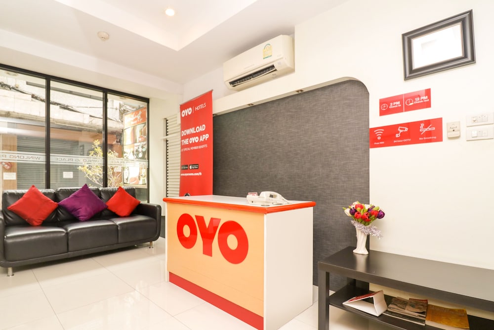OYO 225 Premier Place Bangkok 8/17