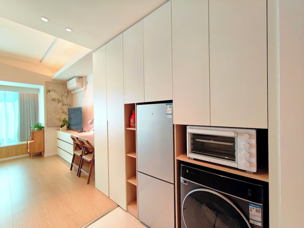 World Union Service Apartment Cosmo 12/72