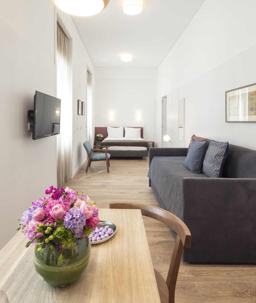 Lisbon Serviced Apartments - Chiado Emenda 50/70