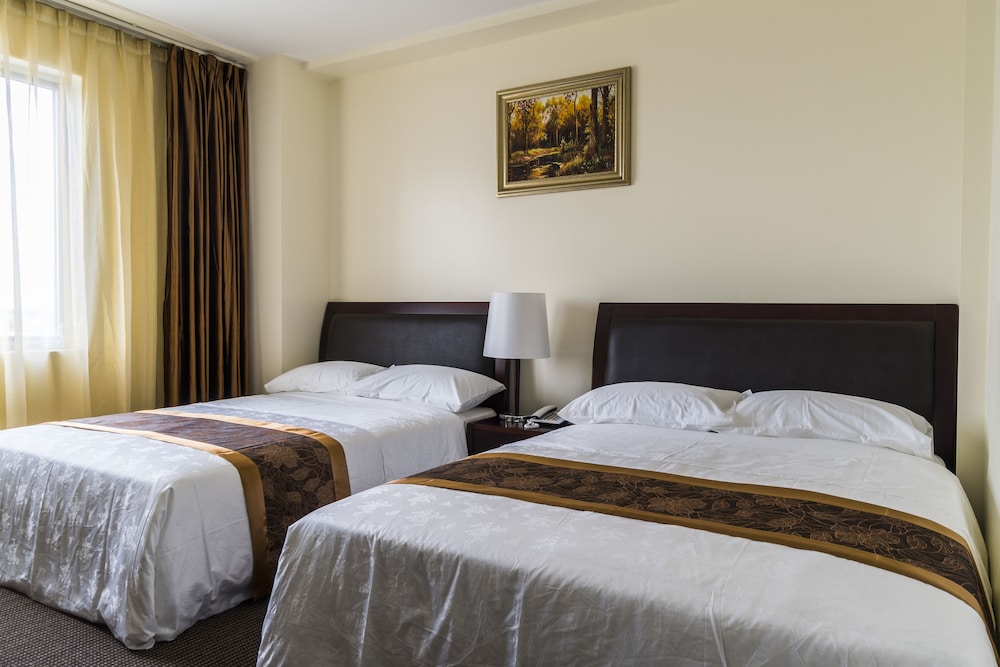 John Hotel 14/41