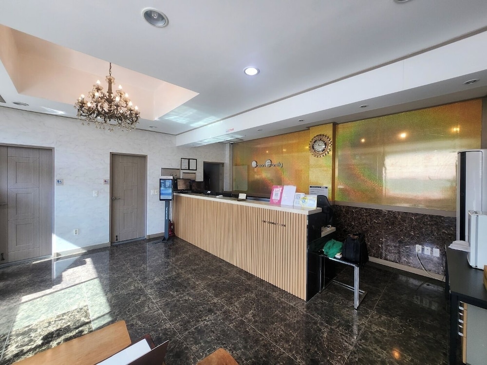 Jeju Ocean Family Hotel 7/75