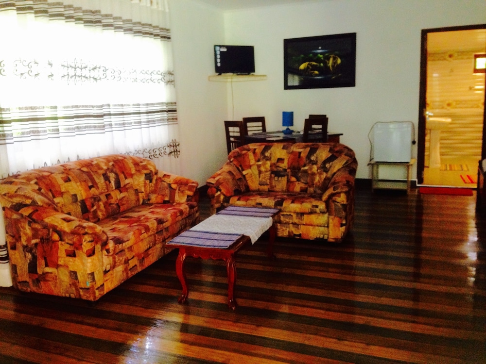 Yalegoda Walauwa Homestay 33/50