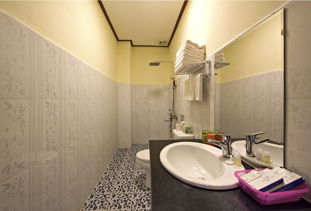 Annecy Hotel Vang Vieng 29/30