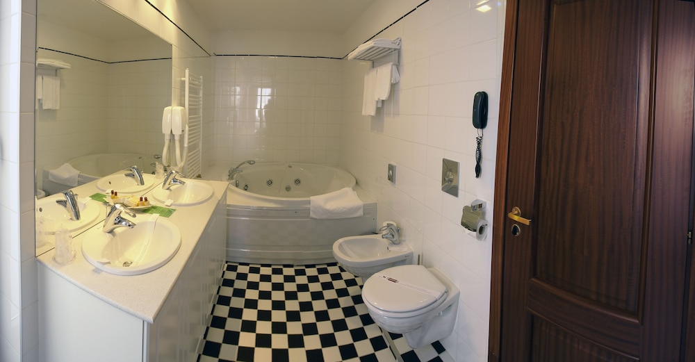 Hotel Savoy 23/57