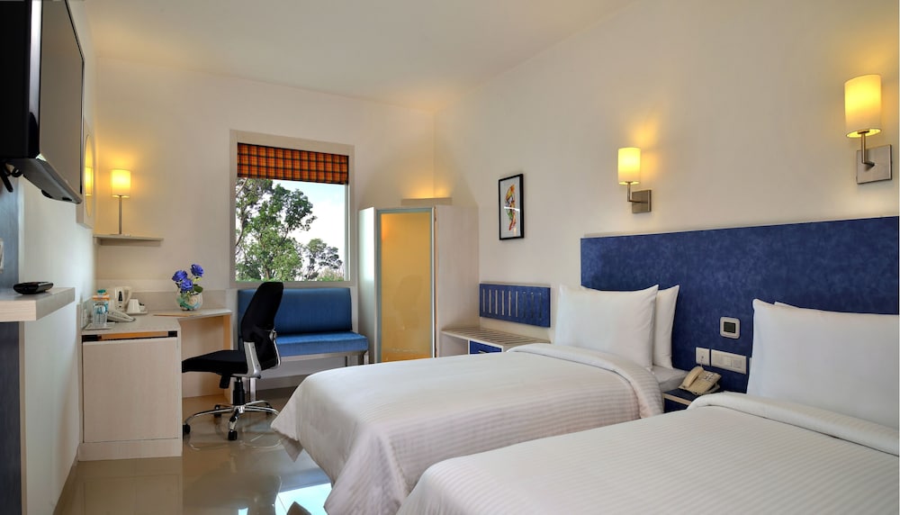 Red Fox Hotel Bhiwadi 8/35
