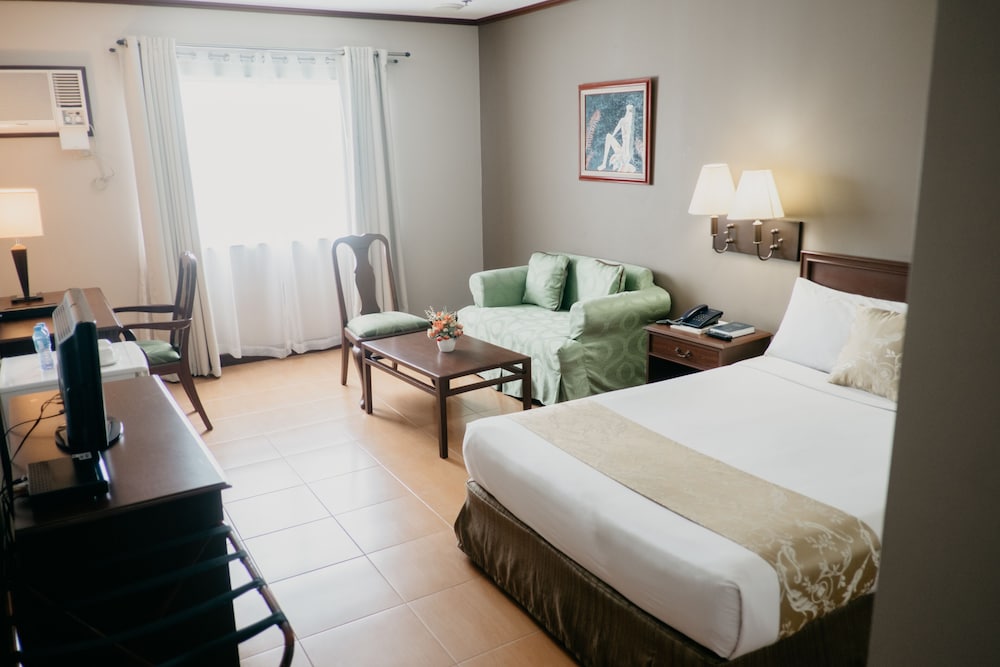 East Asia Royale Hotel 23/55