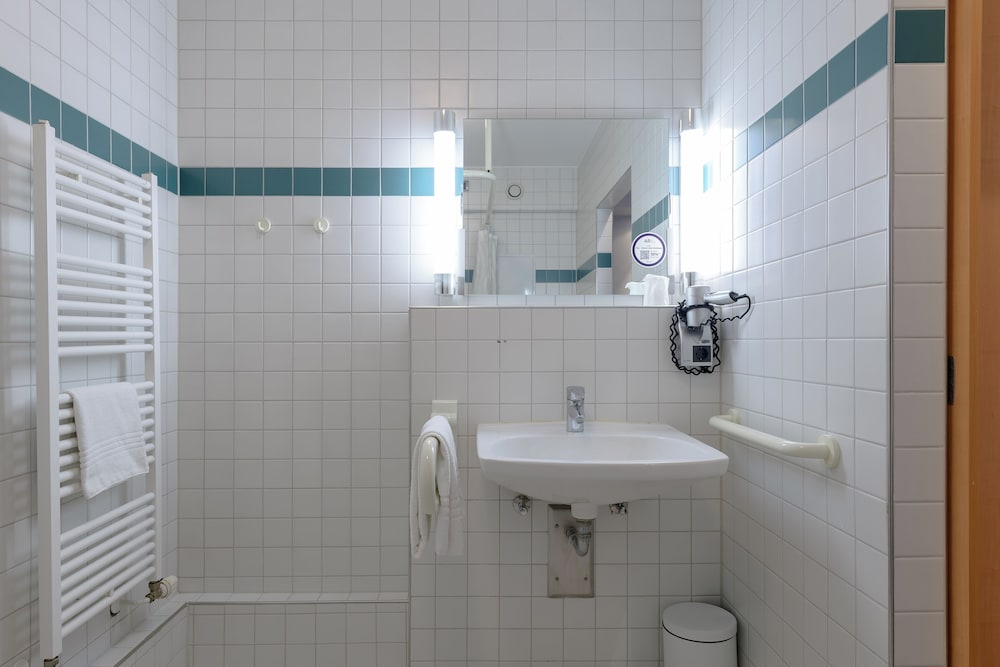 ibis Koeln Frechen 56/57