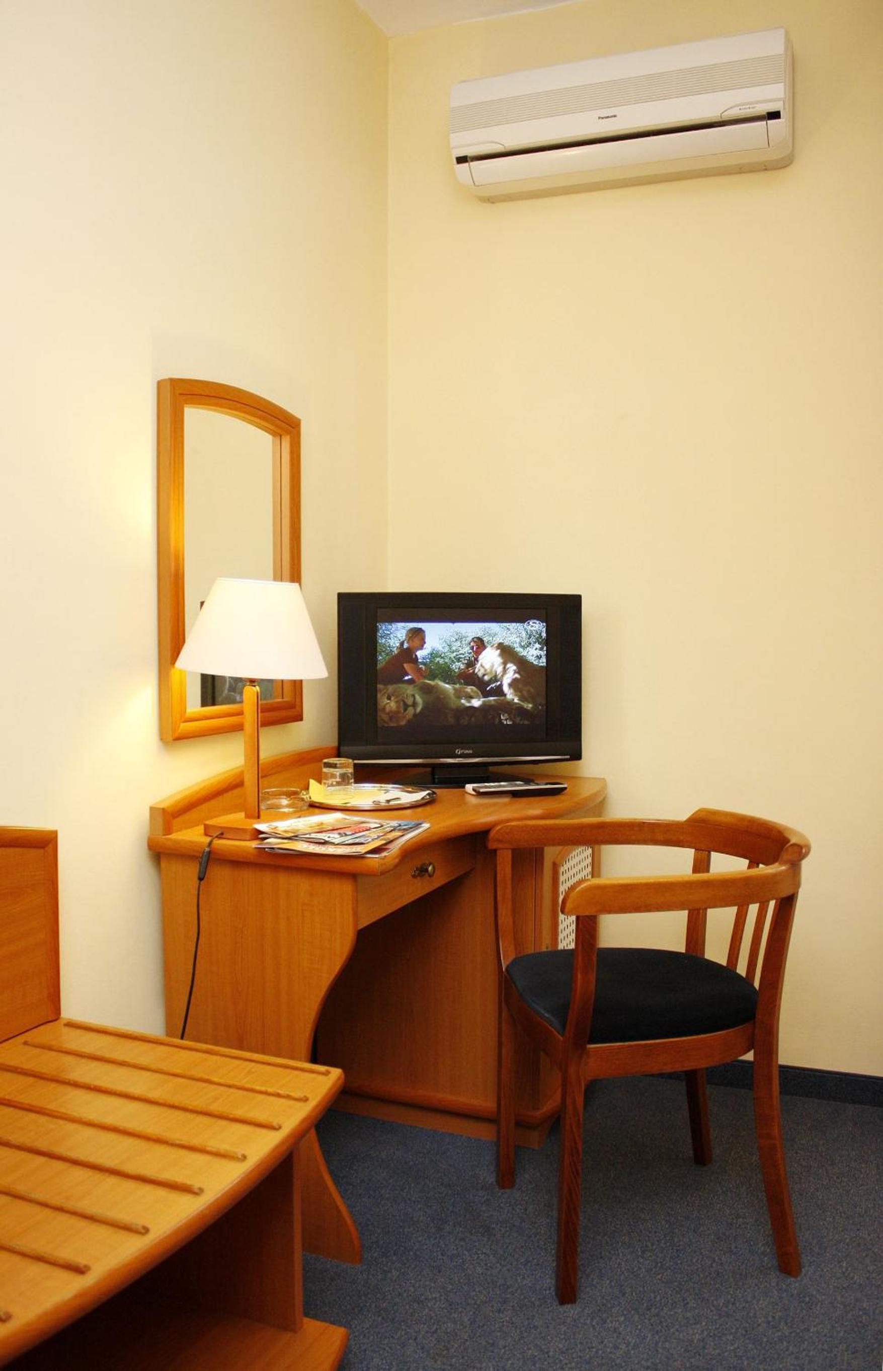 Levay Villa Hotel 41/47