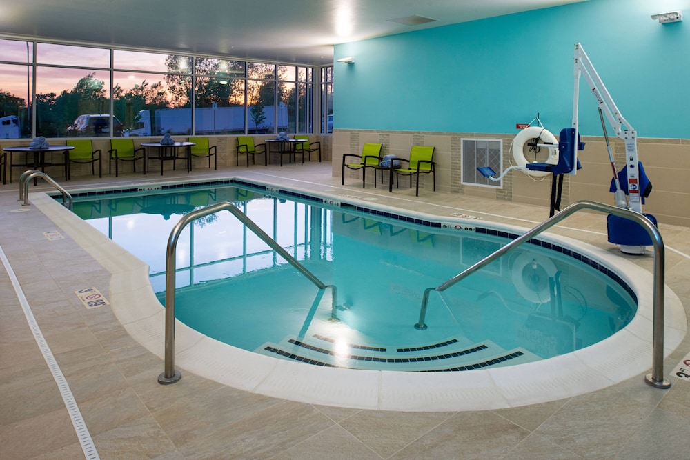 SPRINGHILL SUITES KANSAS CITY NORTHEAST 18/36