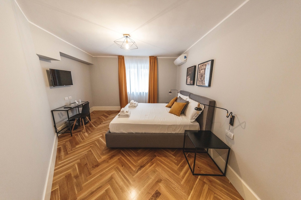 Relais Della Porta 18/71