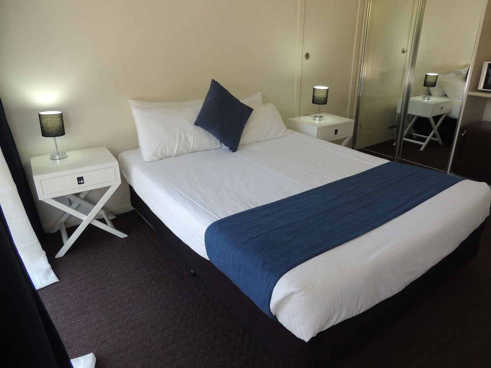 Comfort Inn Premier 16/28