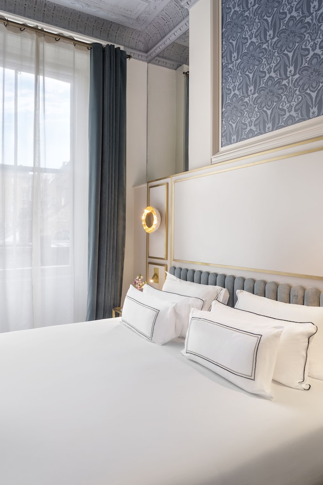 Melia London Kensington Member of Melia Collection 21/93