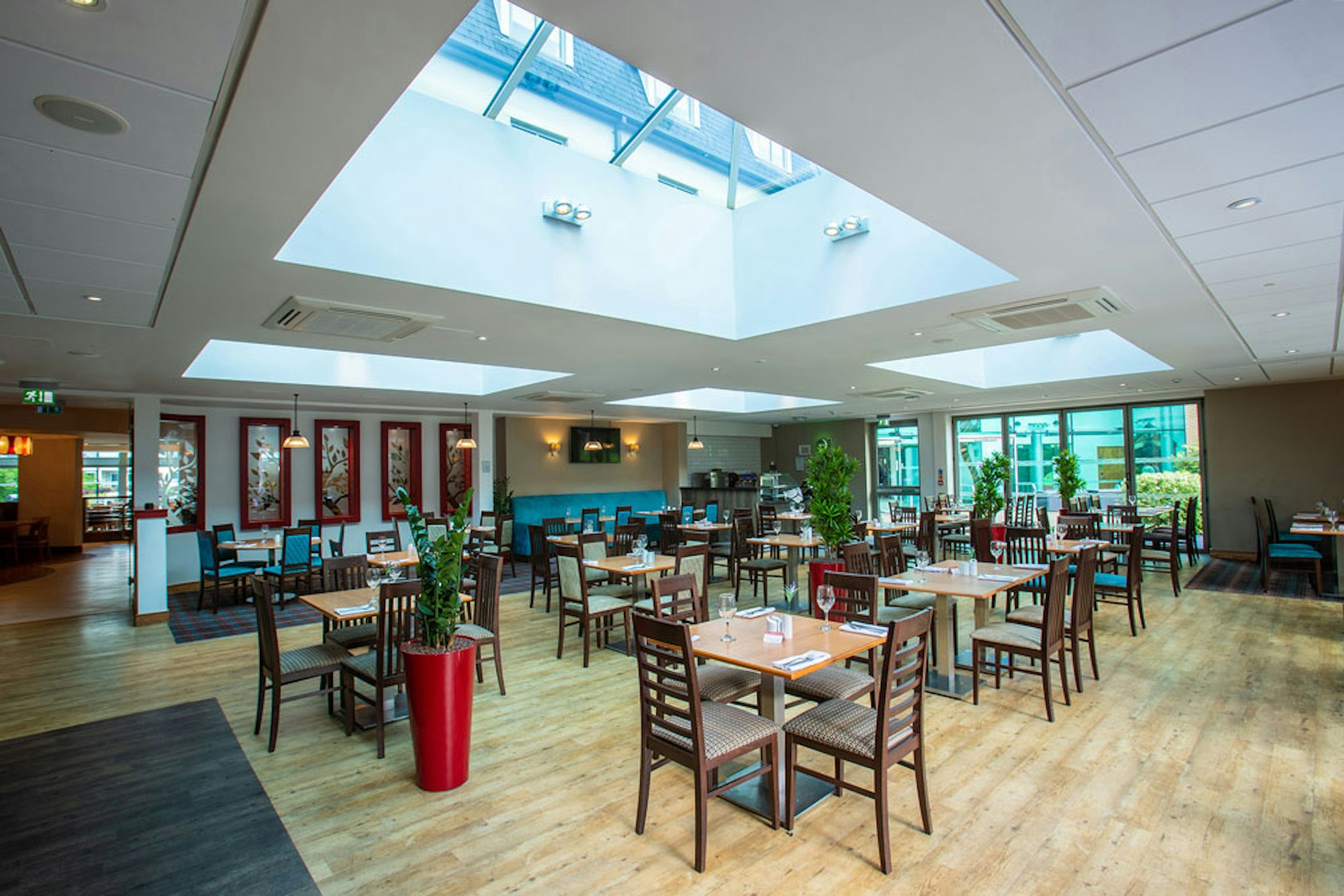 Drayton Manor Hotel 11/20