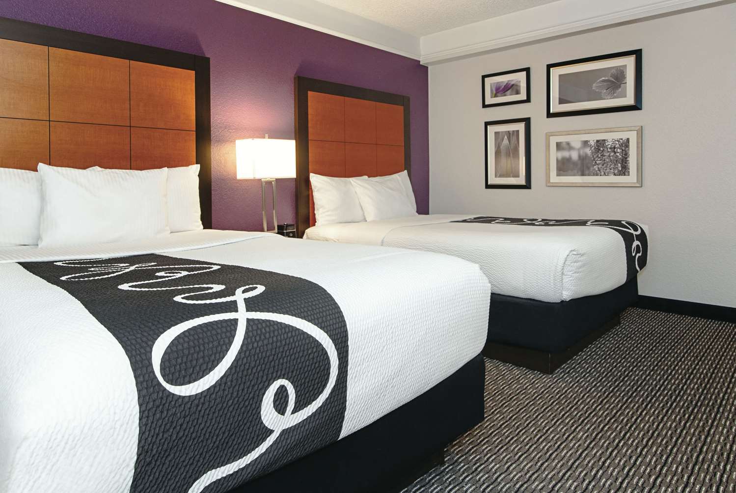 La Quinta Inn & Suites by Wyndham Ontario Airport 23/58