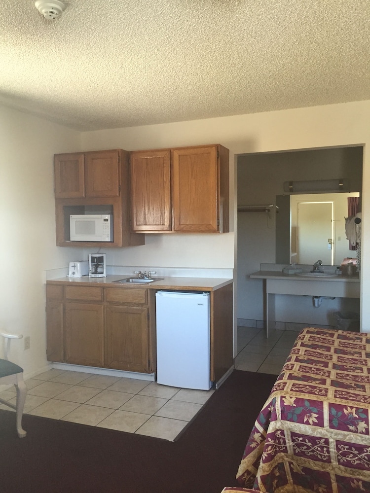 Swai Hotel 4/57