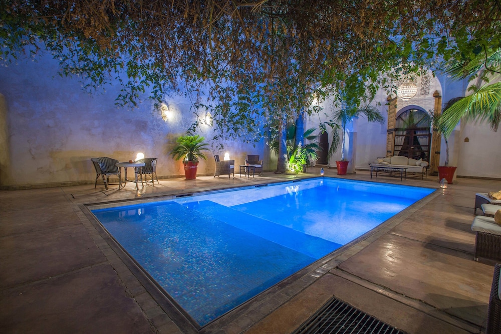 Riad Charai 9/77