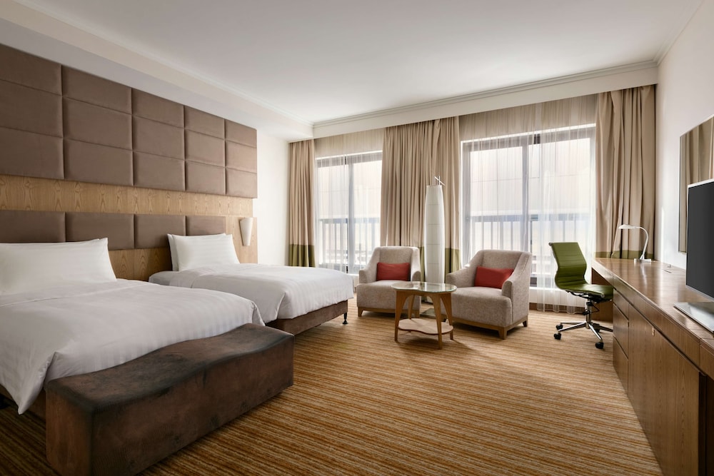Traders Hotel, Qaryat Al Beri, Abu Dhabi 17/61