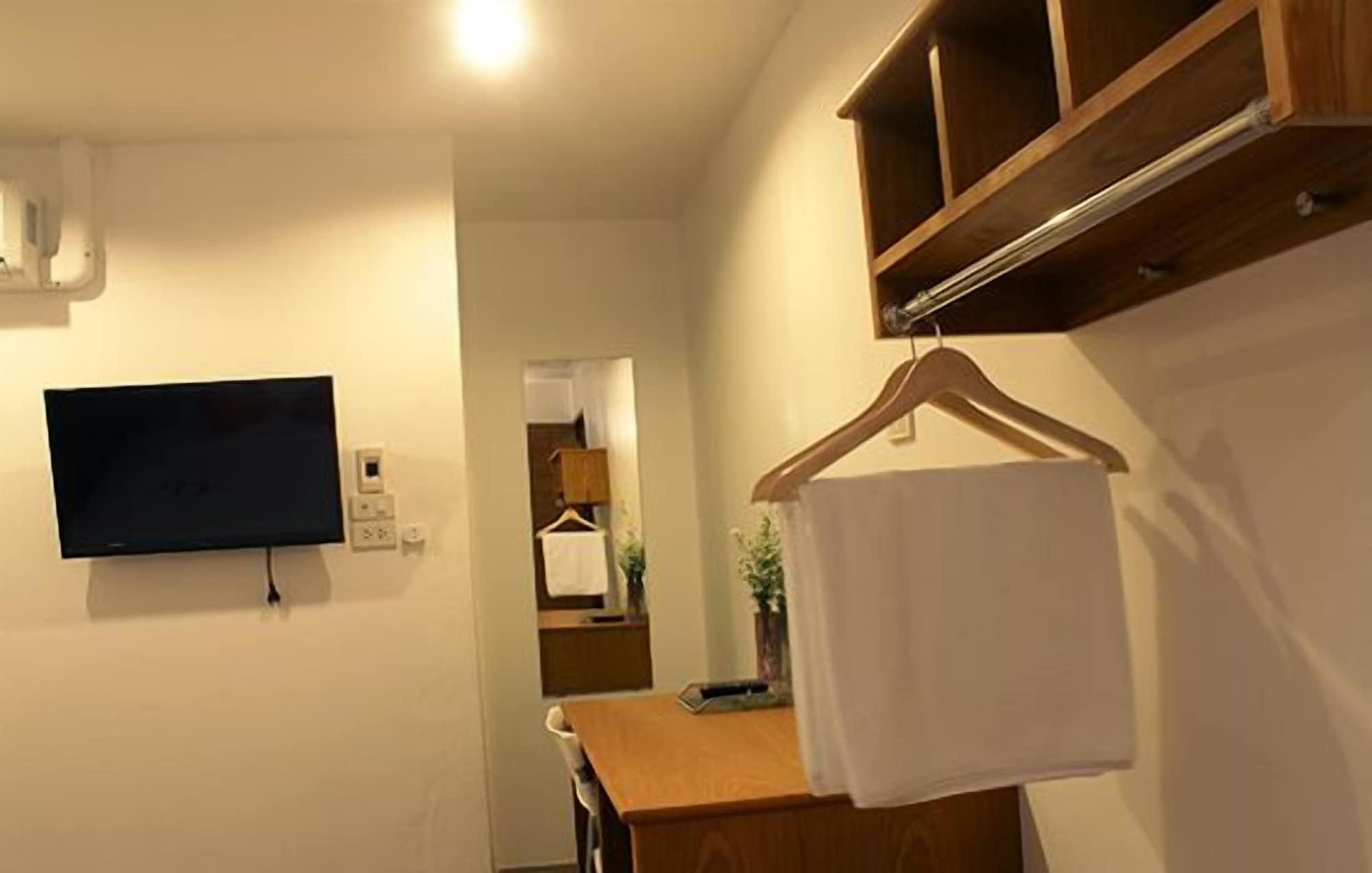 I Room Hotel 16/20