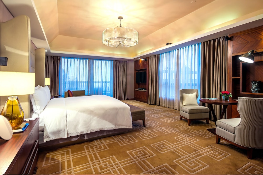 Hilton Qingdao Golden Beach 22/58