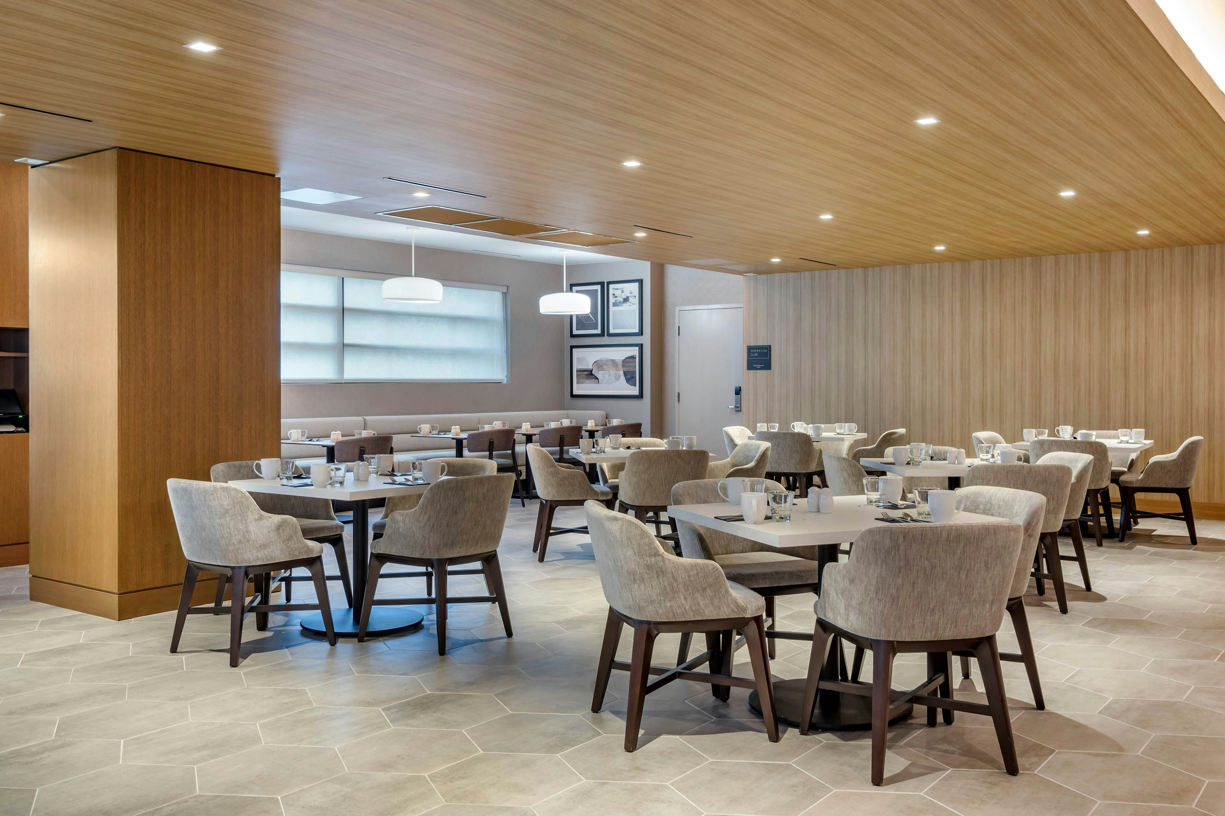 Sheraton Suites Wilmington Downtown 28/55