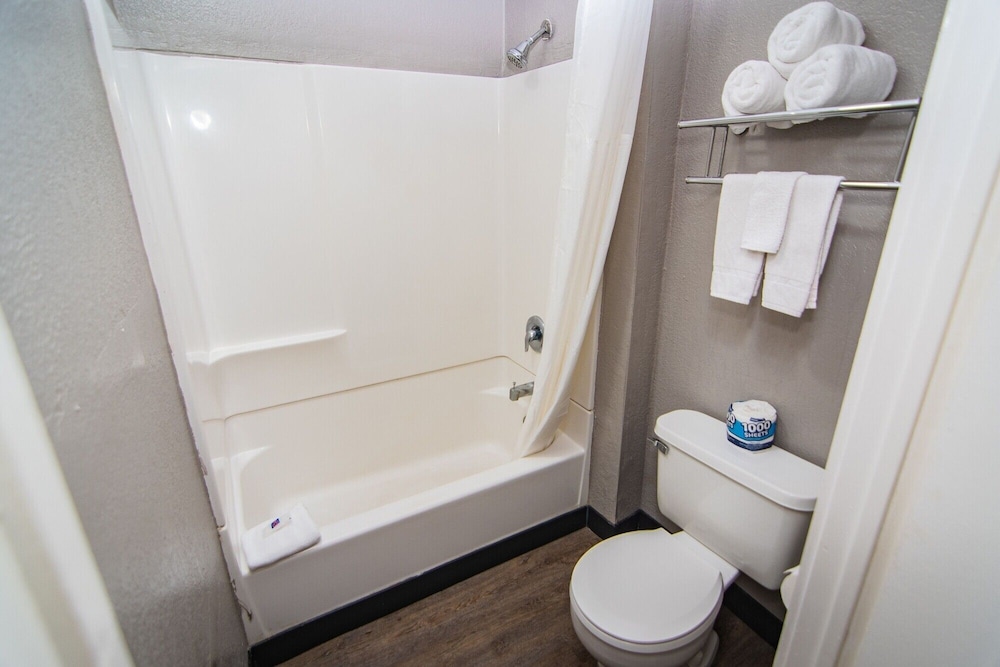 Motel6 Ft. Pierce, FL 55/60