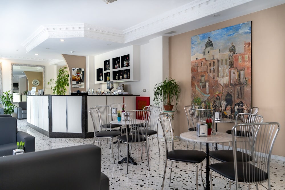 Hotel La Pergola Sorrento 62/68