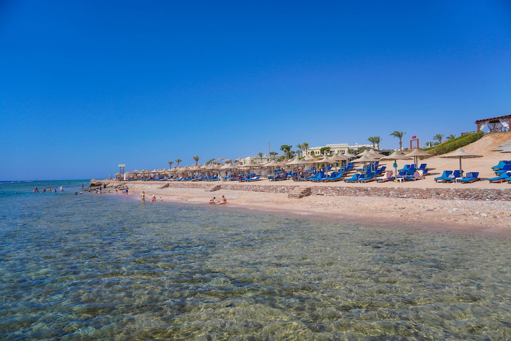 Charmillion Club Resort 43/48
