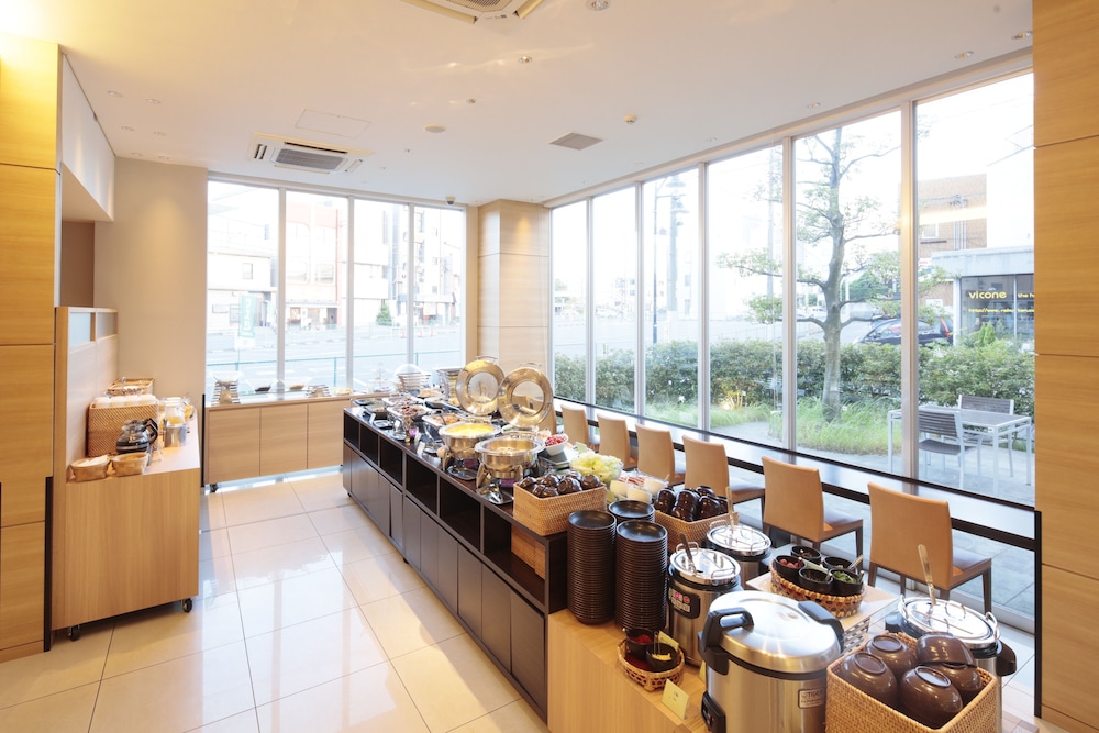 Candeo Hotels Handa 47/50