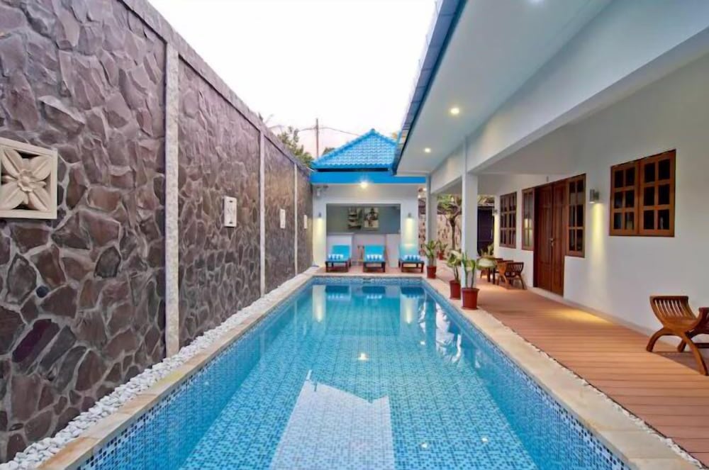 Lovina Oasis 17/28