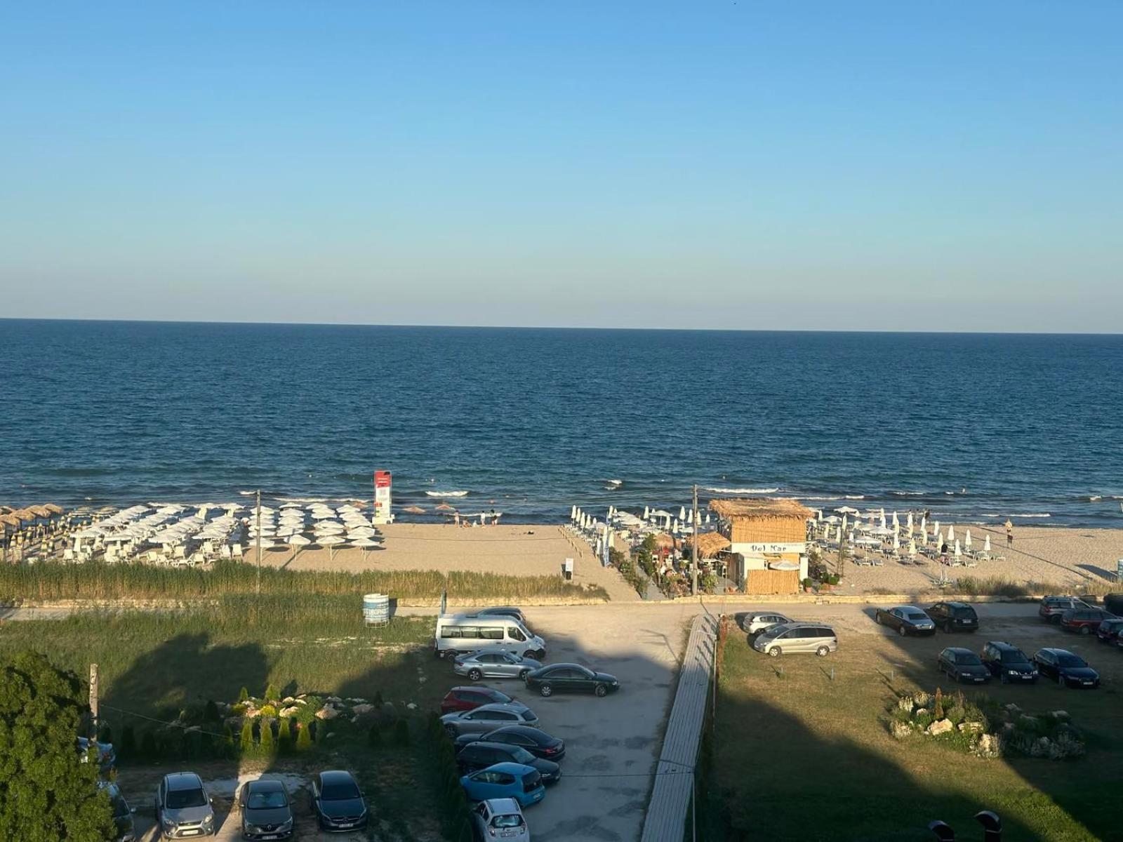 Aquamarine Hotel 46/49