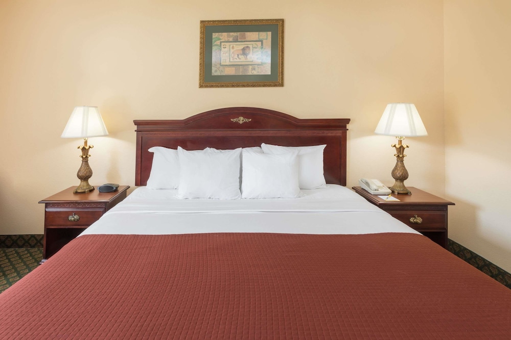 Days Inn And Suites Eunice 10/47