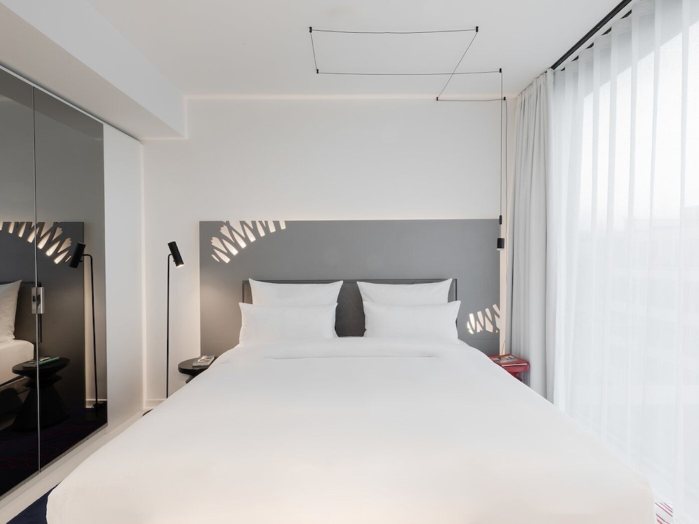 Executive, Suite, King Bed