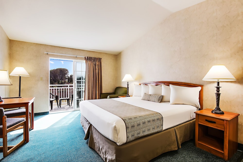 The Beach House Inn 14/28