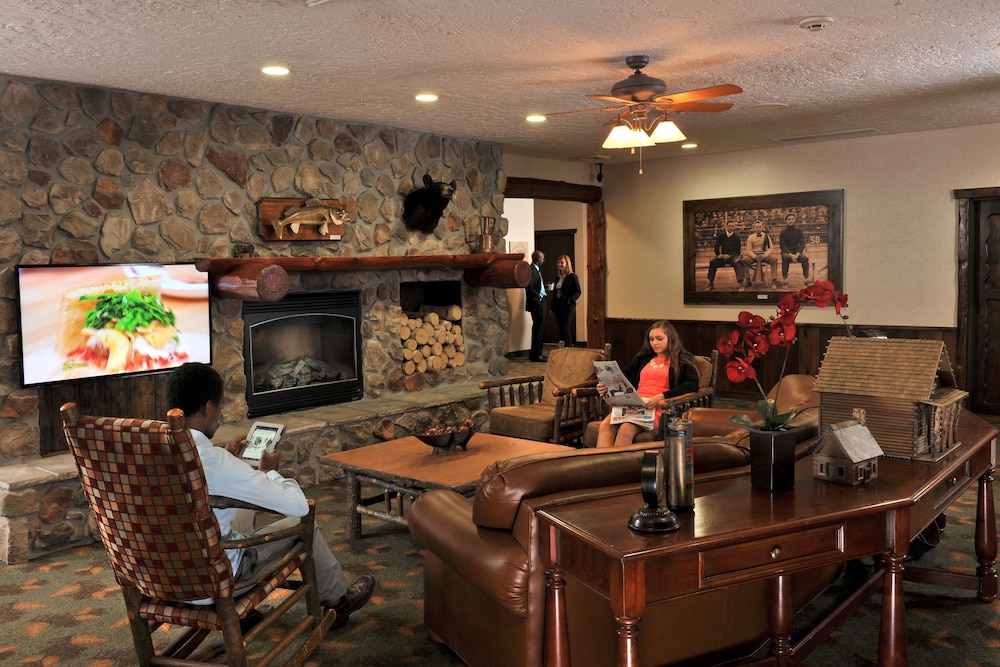 Stoney Creek Hotel Columbia 37/39