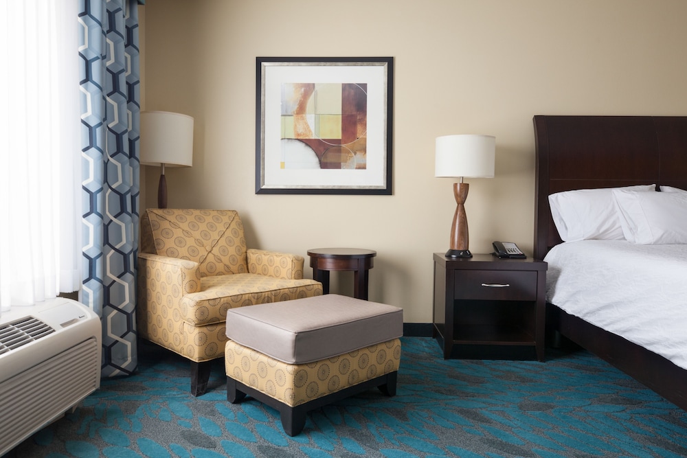 Hilton Garden Inn Fargo 40/61