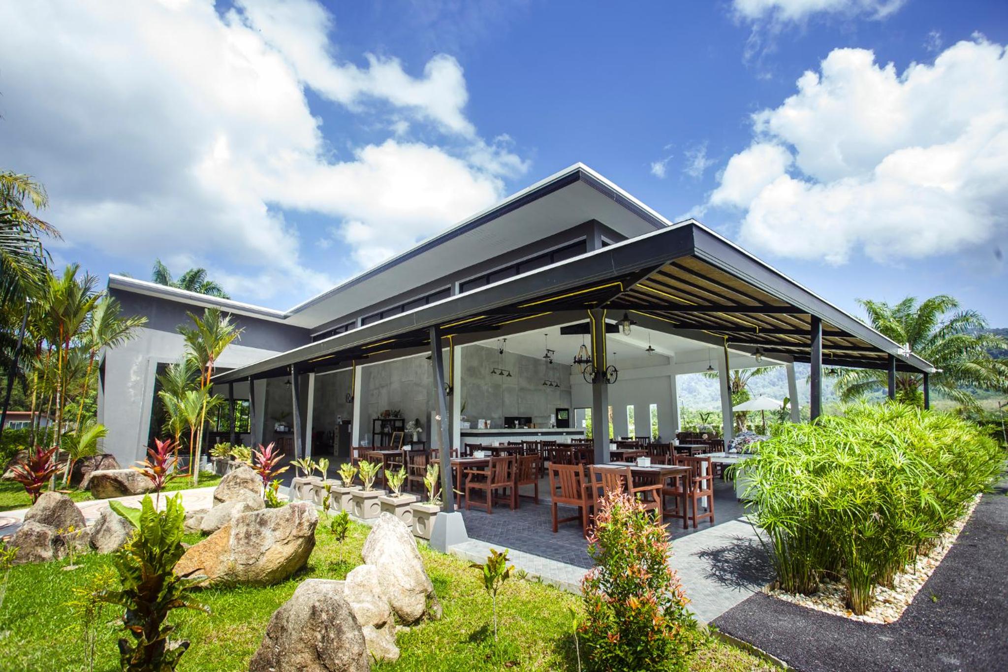 The La Valle’e Resort 6/36