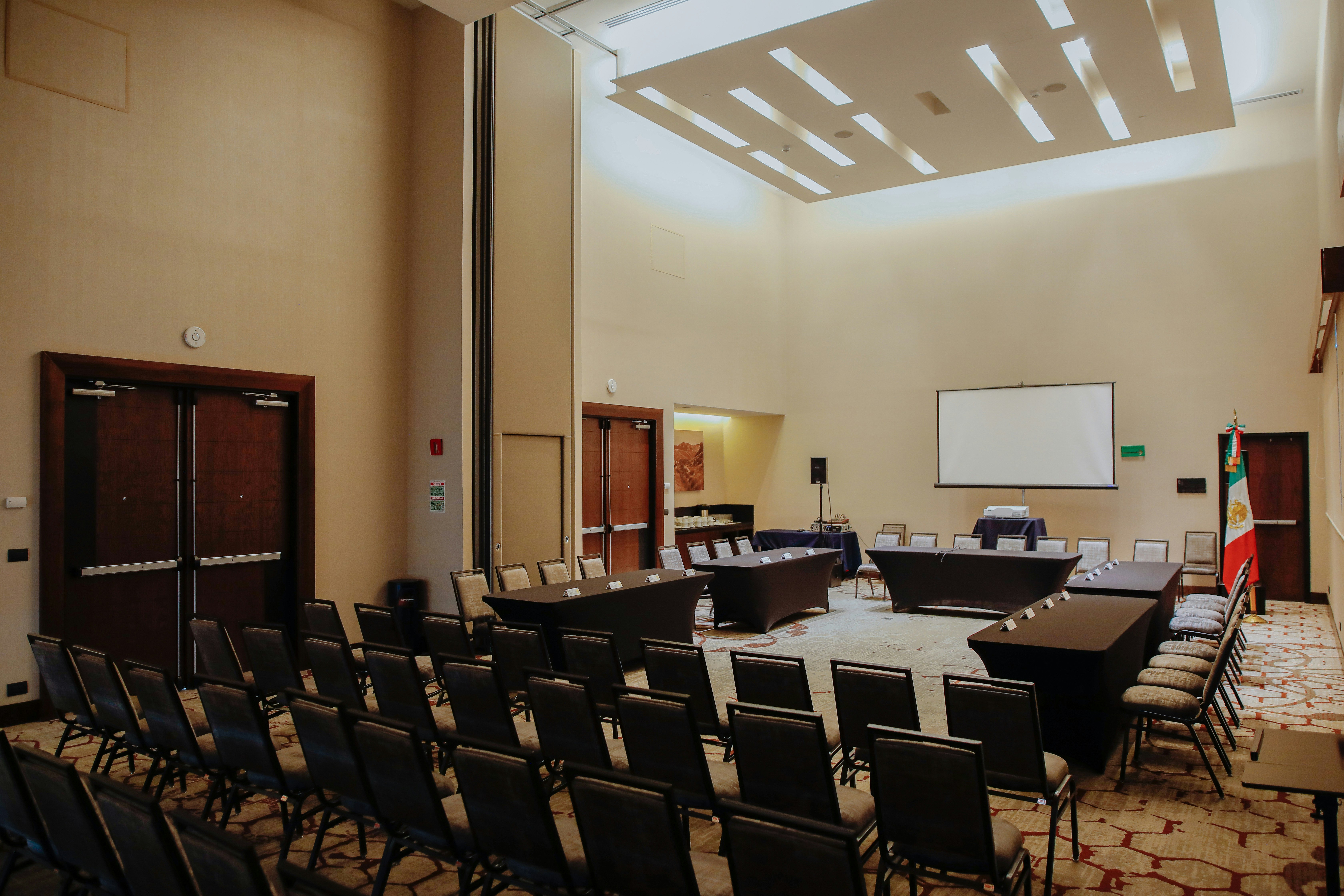 Doubletree By Hilton Celaya 18/18